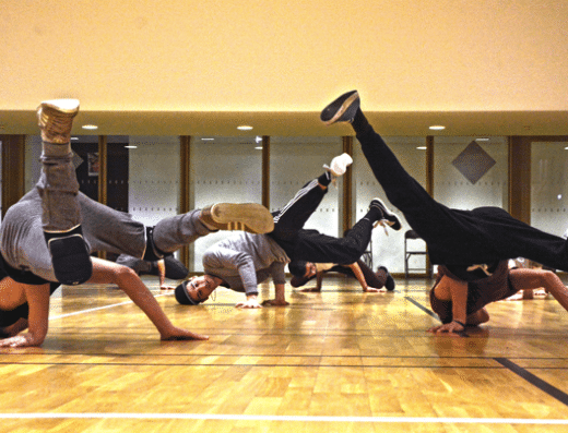 Break Dance Crew — danse, Paris 03 (photo 1 sur 7)